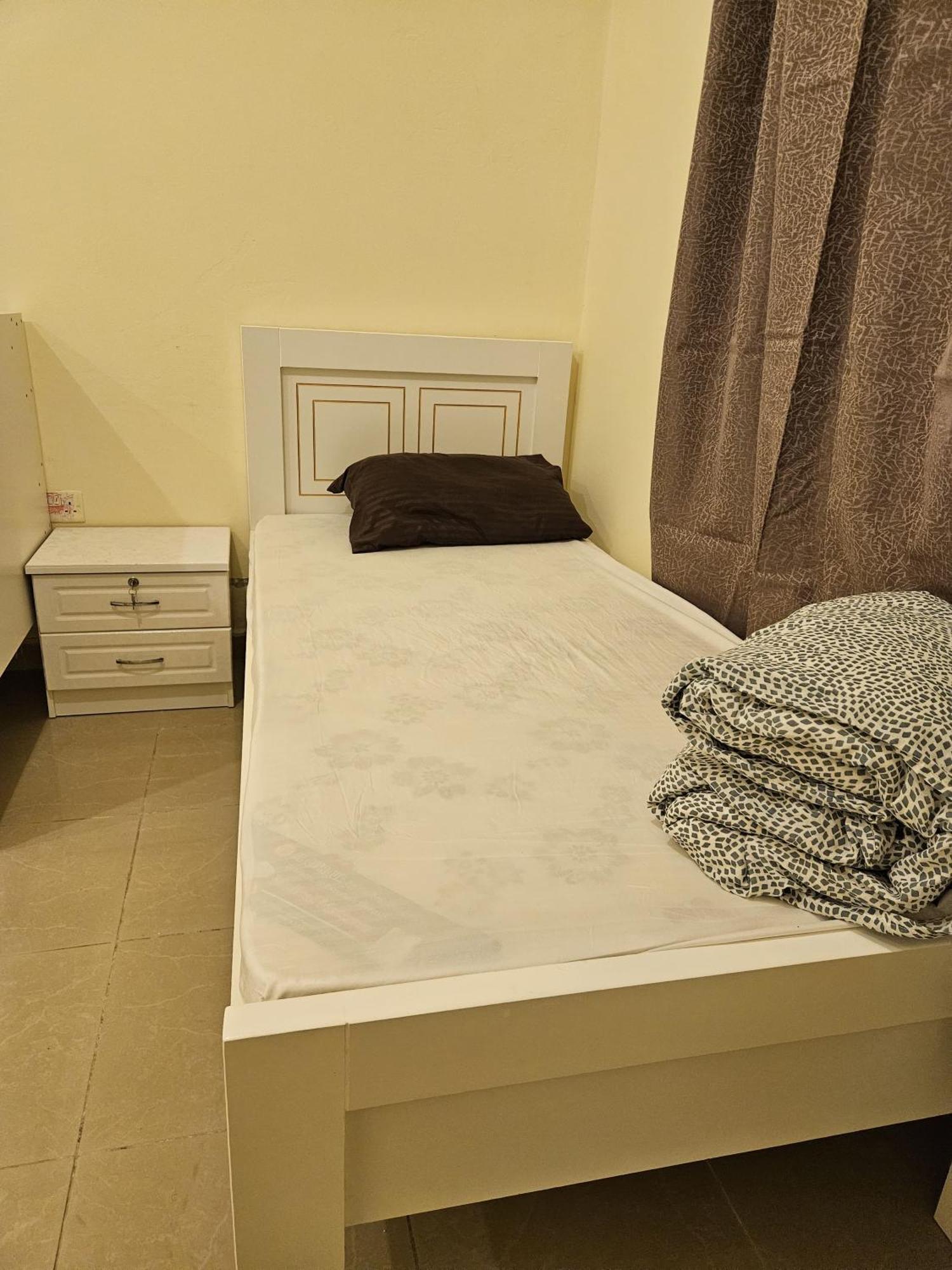 Paradiso Backpackers Nest Abu Dhabi Exterior photo
