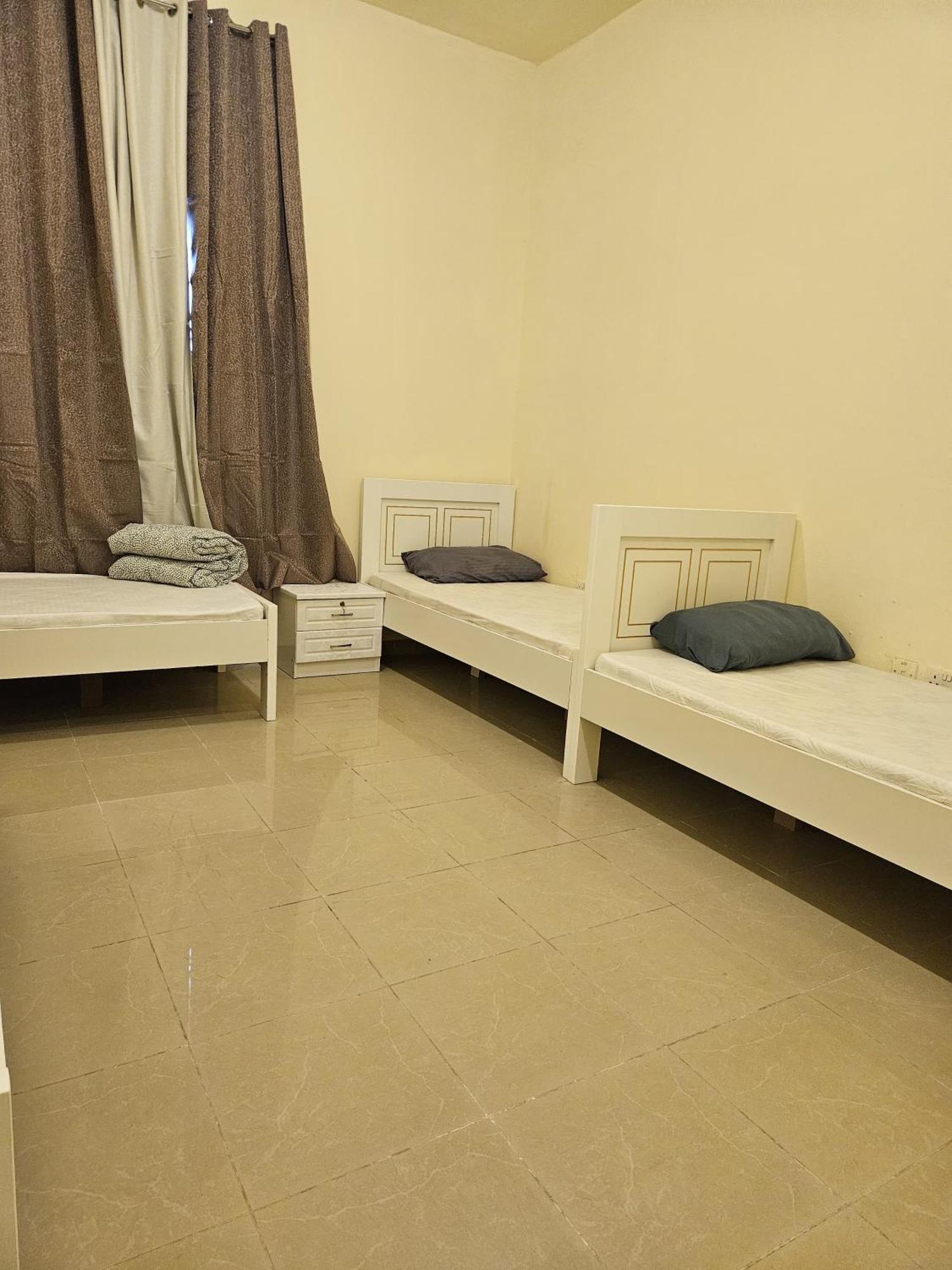 Paradiso Backpackers Nest Abu Dhabi Exterior photo